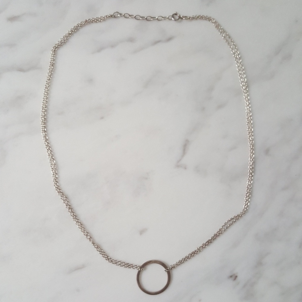 Silver circle pendant necklace